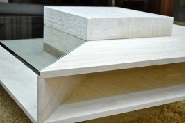 Table basse en marbre Ivoire et verre trempé haut de gamme: LOUVRE