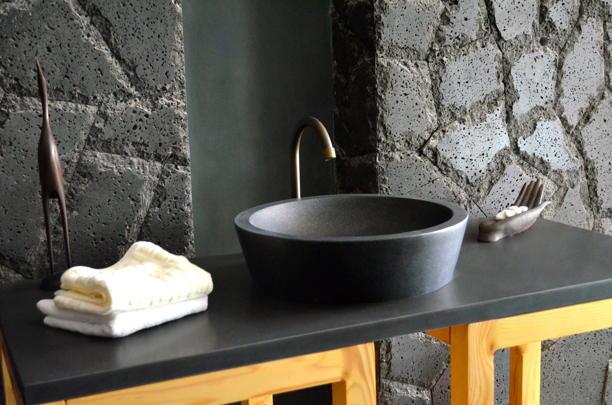 Évier de cuisine Pierre naturelle Granit Noir véritable LAGOS SHADOW