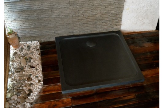 Bac de douche en pierre 100x100 granit noir SQUARIUM SHADOW