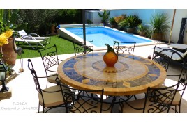 Table de jardin mosaïque ronde de marbre 125-160 FLORIDE