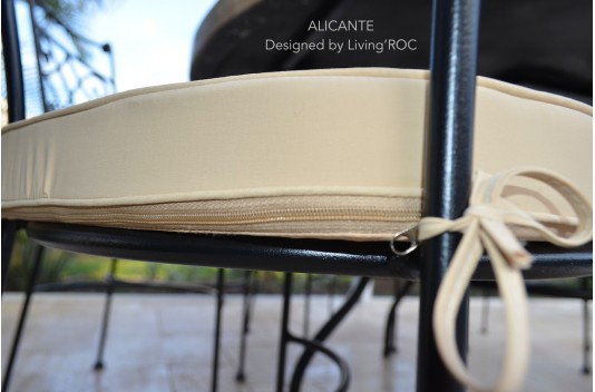 Chaise et fauteuil en fer forgé plein et Coussin lavable DIAMOND Chaise et fauteuil en fer forgé plein et Coussin lavable DIAMOND
