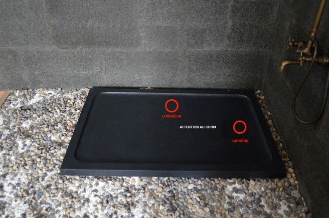 Receveur de douche à l'italienne granit noir 120X100  KIAORA SHADOW Receveur de douche à l'italienne granit noir 120X100  KIAORA SHADOW